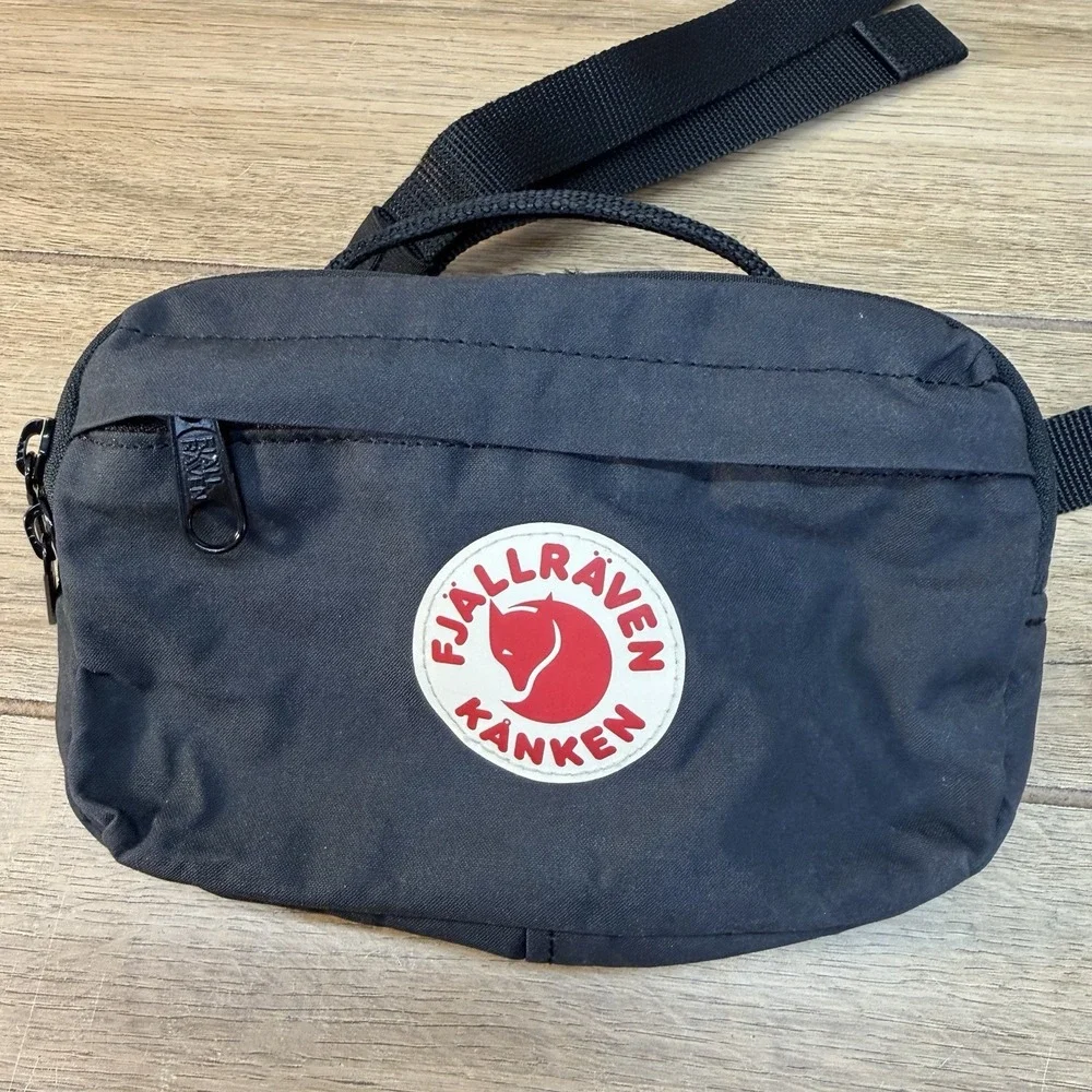 FjallRaven Kanken Hip Fanny Pack Compact Pockets Adjustable Strap Travel Black